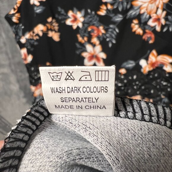 Women's Size XL Stretchy Floral Fit-and-Flare Dress - Picture 8 of 16